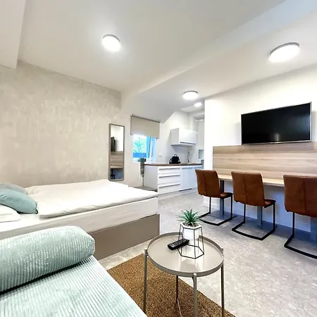 Deluxe Villa No.10 - Rooms & Apartments-3